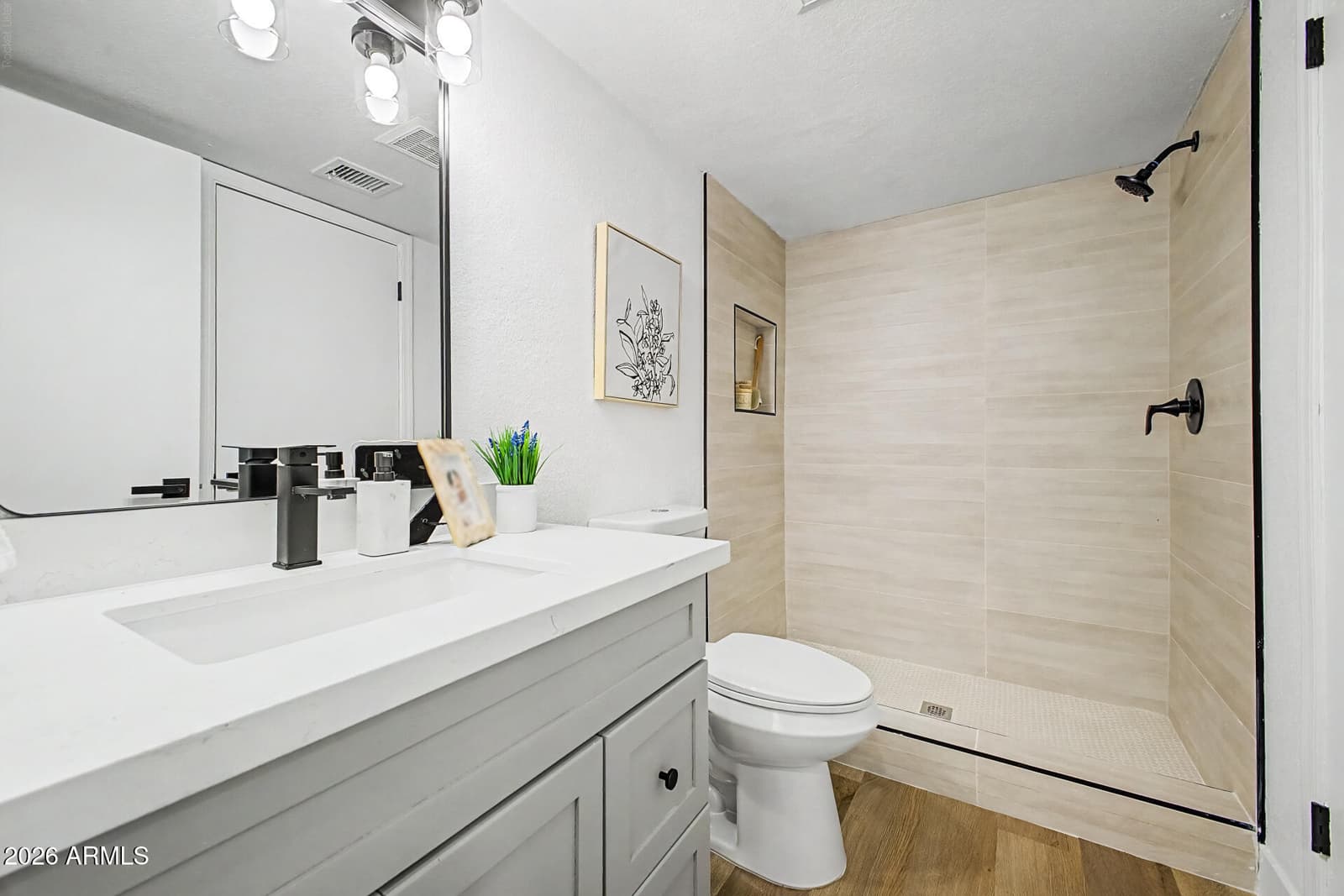 3302 E Aire Libre Avenue 102, Phoenix, AZ 85032 — photo 11 of 26