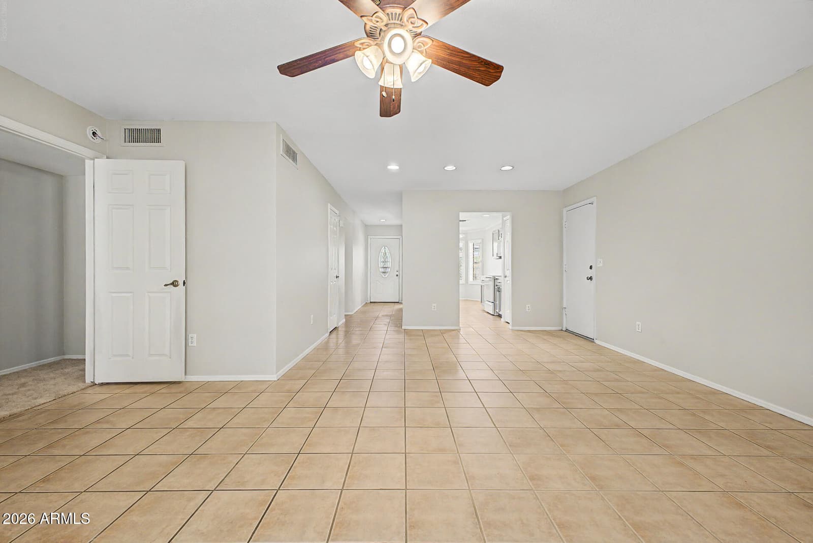 130 E Campo Bello Drive, Phoenix, AZ 85022 — photo 3 of 31