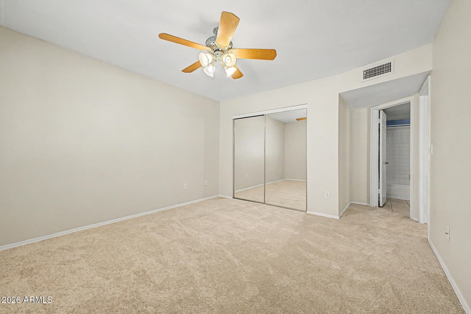 130 E Campo Bello Drive, Phoenix, AZ 85022 — photo 13 of 31