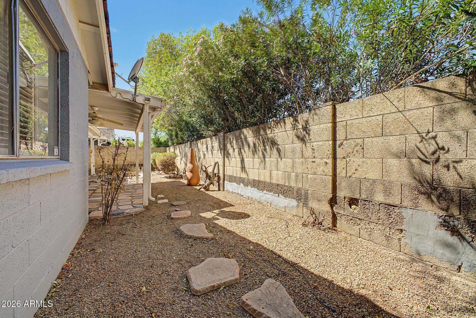 130 E Campo Bello Drive, Phoenix, AZ 85022 — photo 26 of 31