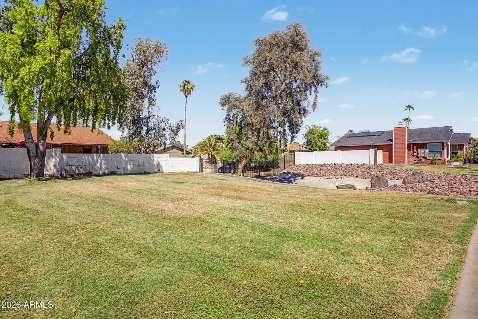 130 E Campo Bello Drive, Phoenix, AZ 85022 — photo 27 of 31