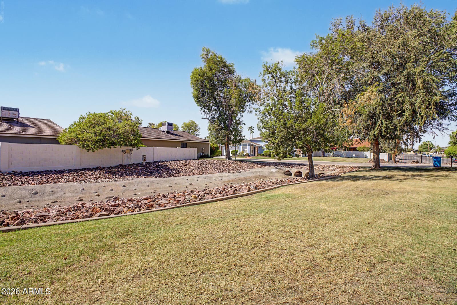 130 E Campo Bello Drive, Phoenix, AZ 85022 — photo 29 of 31