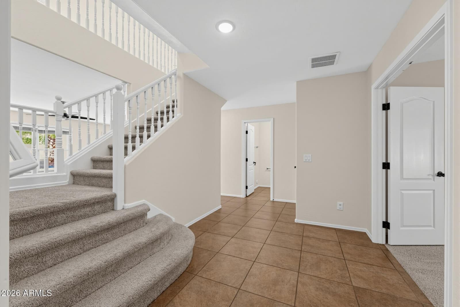 2321 E Chanute Pass, Phoenix, AZ 85040 — photo 4 of 24