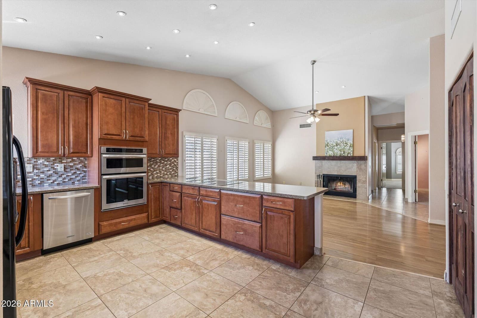 3310 E Rock Wren Road, Phoenix, AZ 85044 — photo 17 of 61