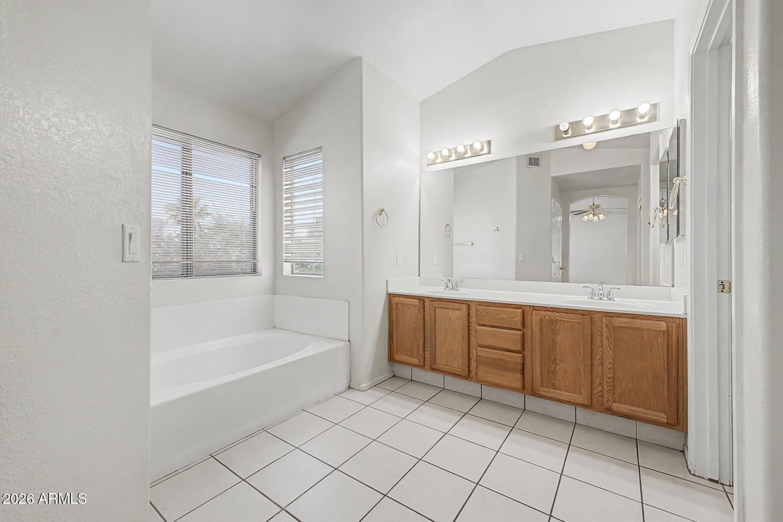 13410 S 47th Way, Phoenix, AZ 85044 — photo 9 of 40