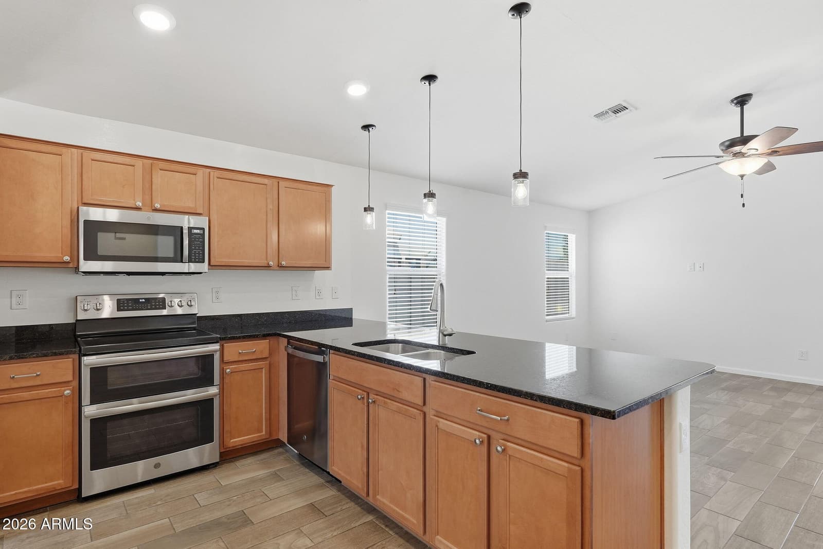 2356 E Dust Devil Drive, San Tan Valley, AZ 85143 — photo 11 of 38