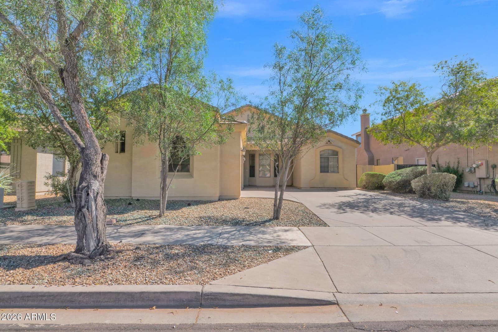 2329 W Carter Road, Phoenix, AZ 85041 — photo 3 of 35