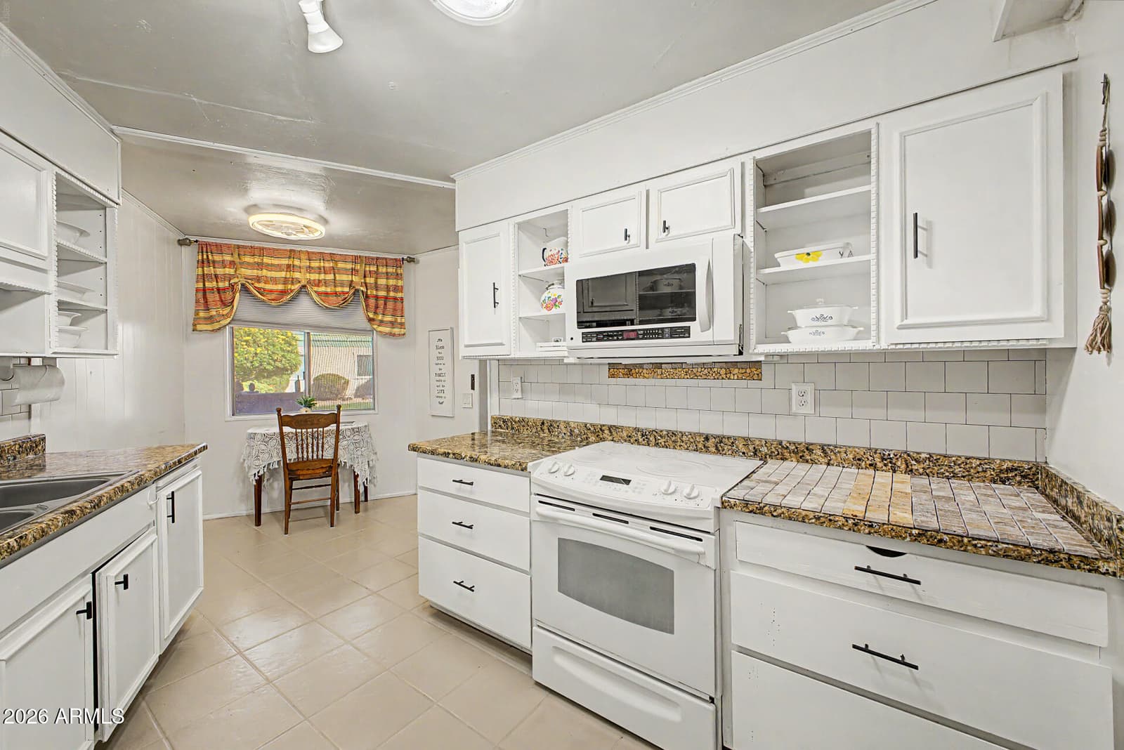 11078 W Coggins Drive, Sun City, AZ 85351 — photo 3 of 25