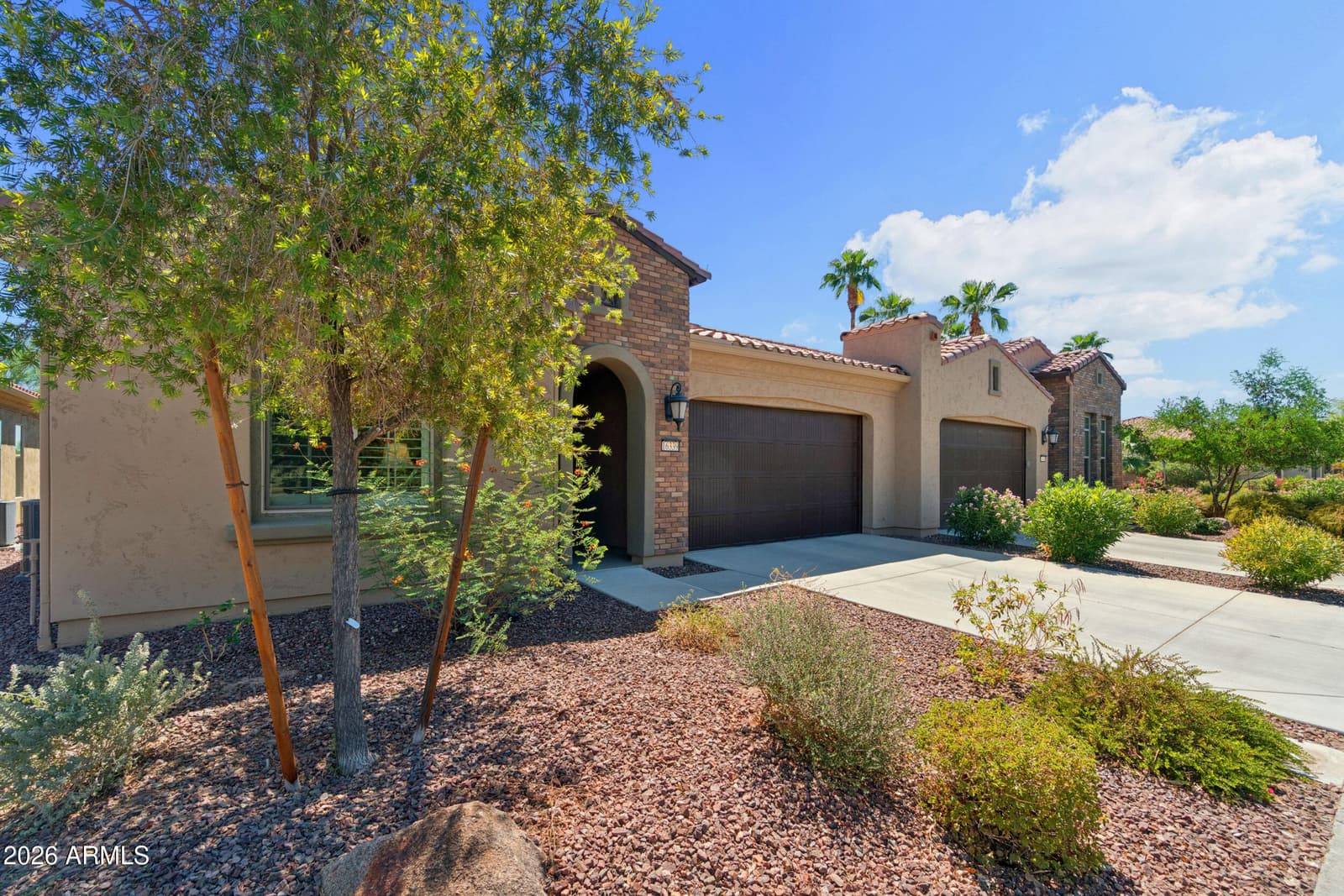 16339 W Piccadilly Road, Goodyear, AZ 85395 — photo 3 of 34