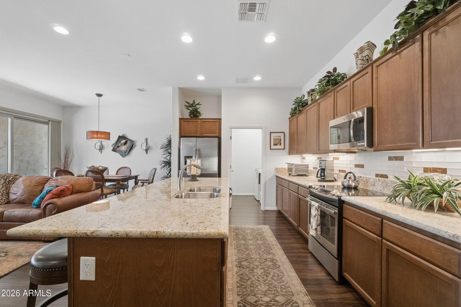 16339 W Piccadilly Road, Goodyear, AZ 85395 — photo 10 of 34