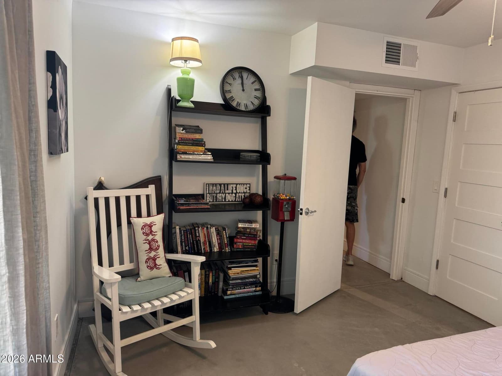 4002 W San Juan Avenue, Phoenix, AZ 85019 — photo 14 of 42