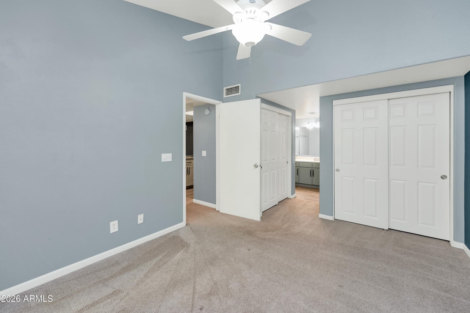 1333 E Morten Avenue 214, Phoenix, AZ 85020 — photo 2 of 18