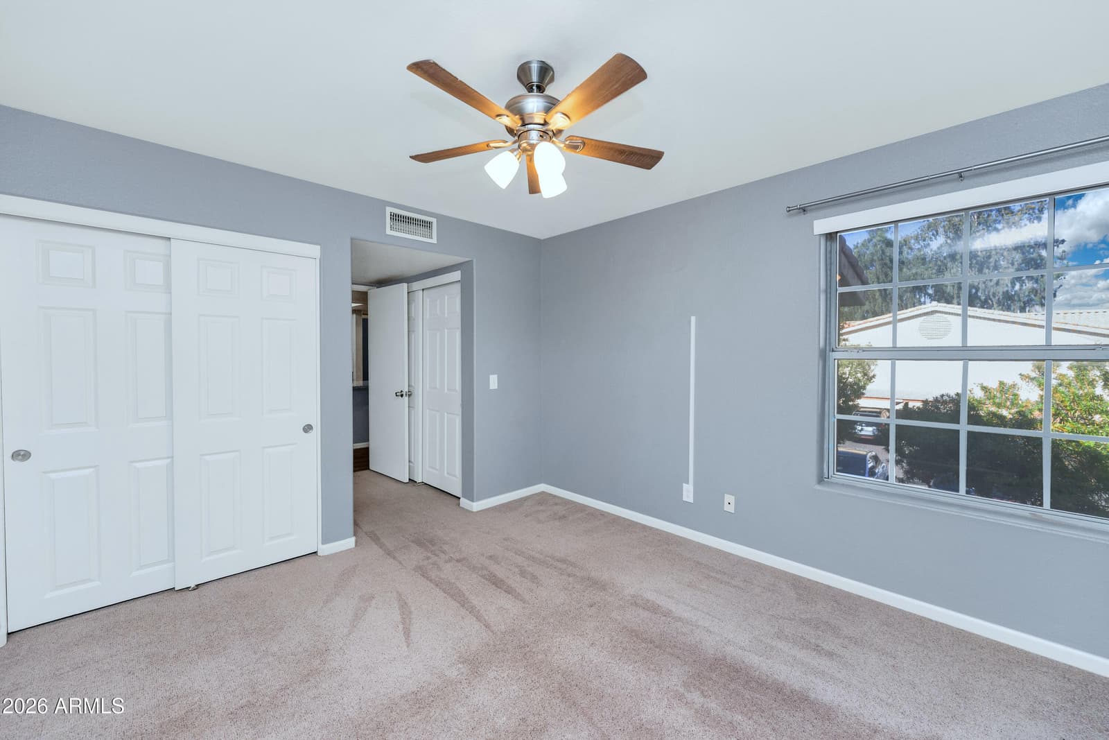 1333 E Morten Avenue 214, Phoenix, AZ 85020 — photo 5 of 18