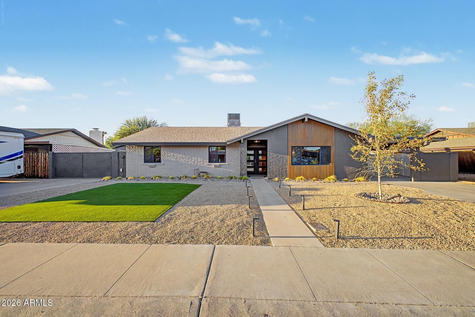 2808 E Lupine Avenue, Phoenix, AZ 85028 — photo 8 of 63