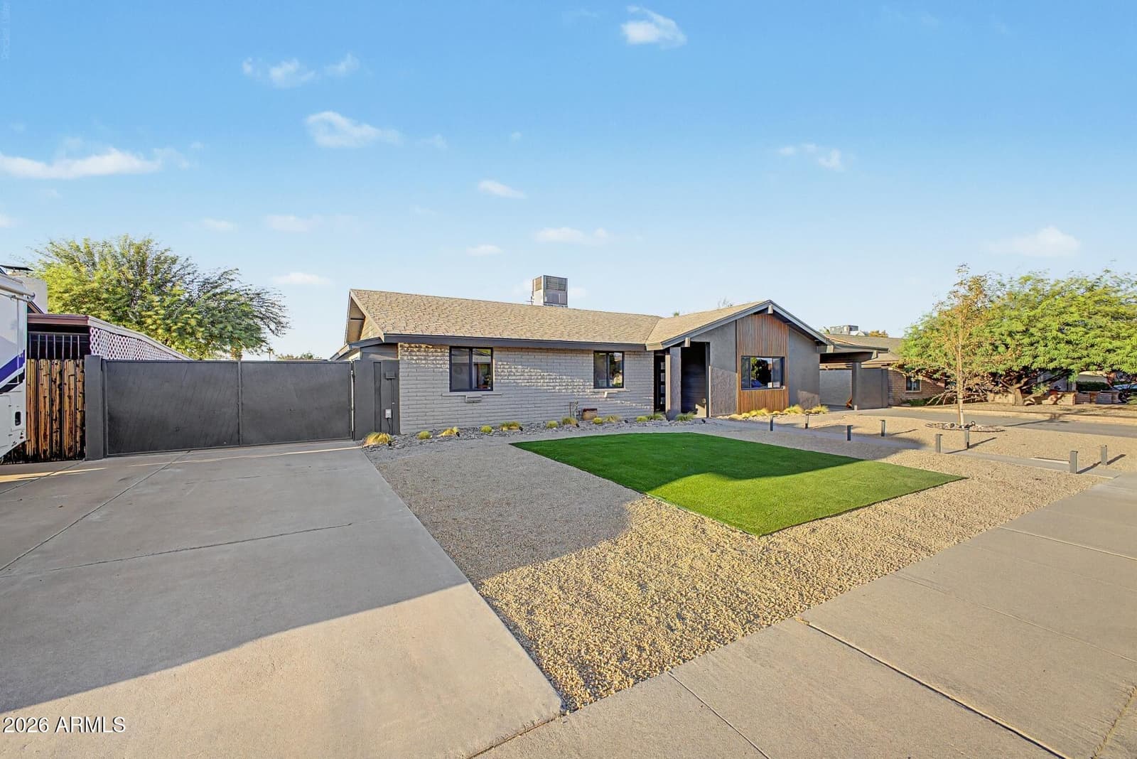 2808 E Lupine Avenue, Phoenix, AZ 85028 — photo 12 of 63