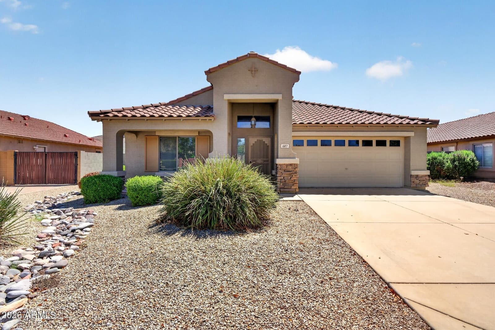 687 E Palomino Way, San Tan Valley, AZ 85143 — photo 1 of 49
