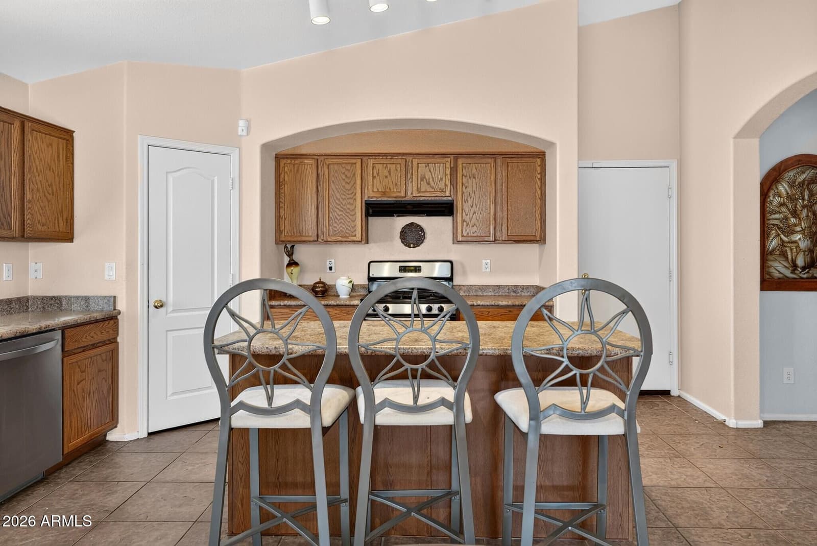 687 E Palomino Way, San Tan Valley, AZ 85143 — photo 14 of 49
