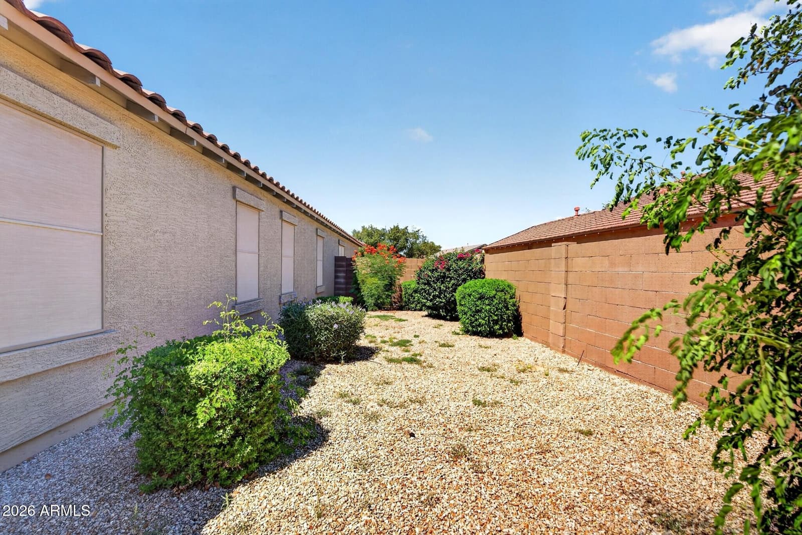 687 E Palomino Way, San Tan Valley, AZ 85143 — photo 45 of 49