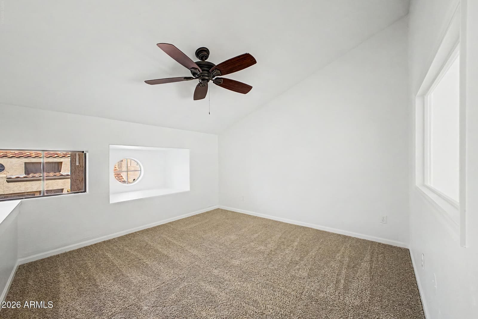1025 E Highland Avenue 32, Phoenix, AZ 85014 — photo 14 of 19