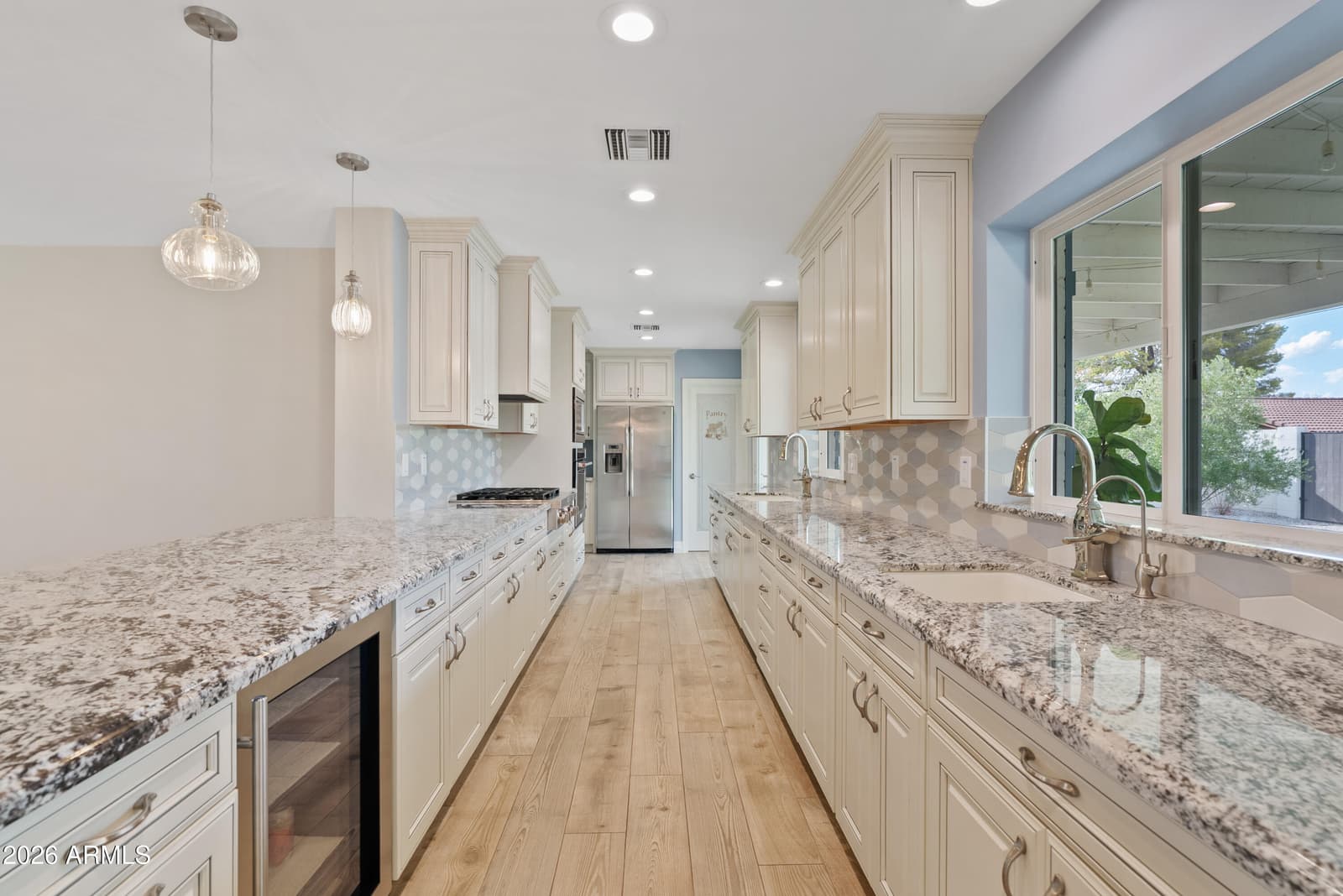 4010 E Coolidge Street, Phoenix, AZ 85018 — photo 10 of 36
