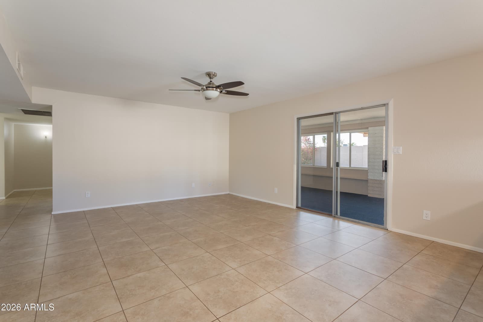 3658 W Aire Libre Avenue, Phoenix, AZ 85053 — photo 9 of 34
