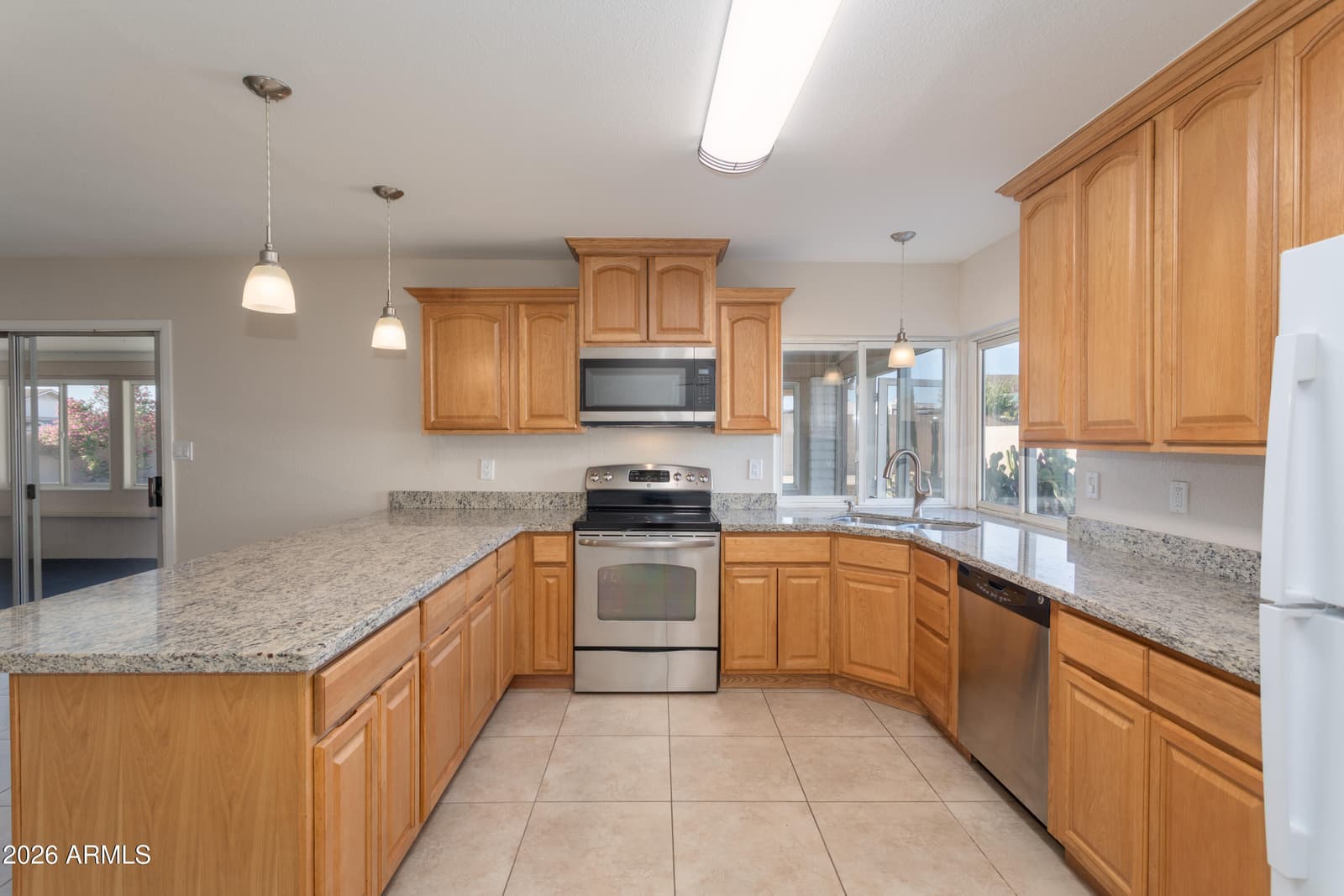 3658 W Aire Libre Avenue, Phoenix, AZ 85053 — photo 3 of 34