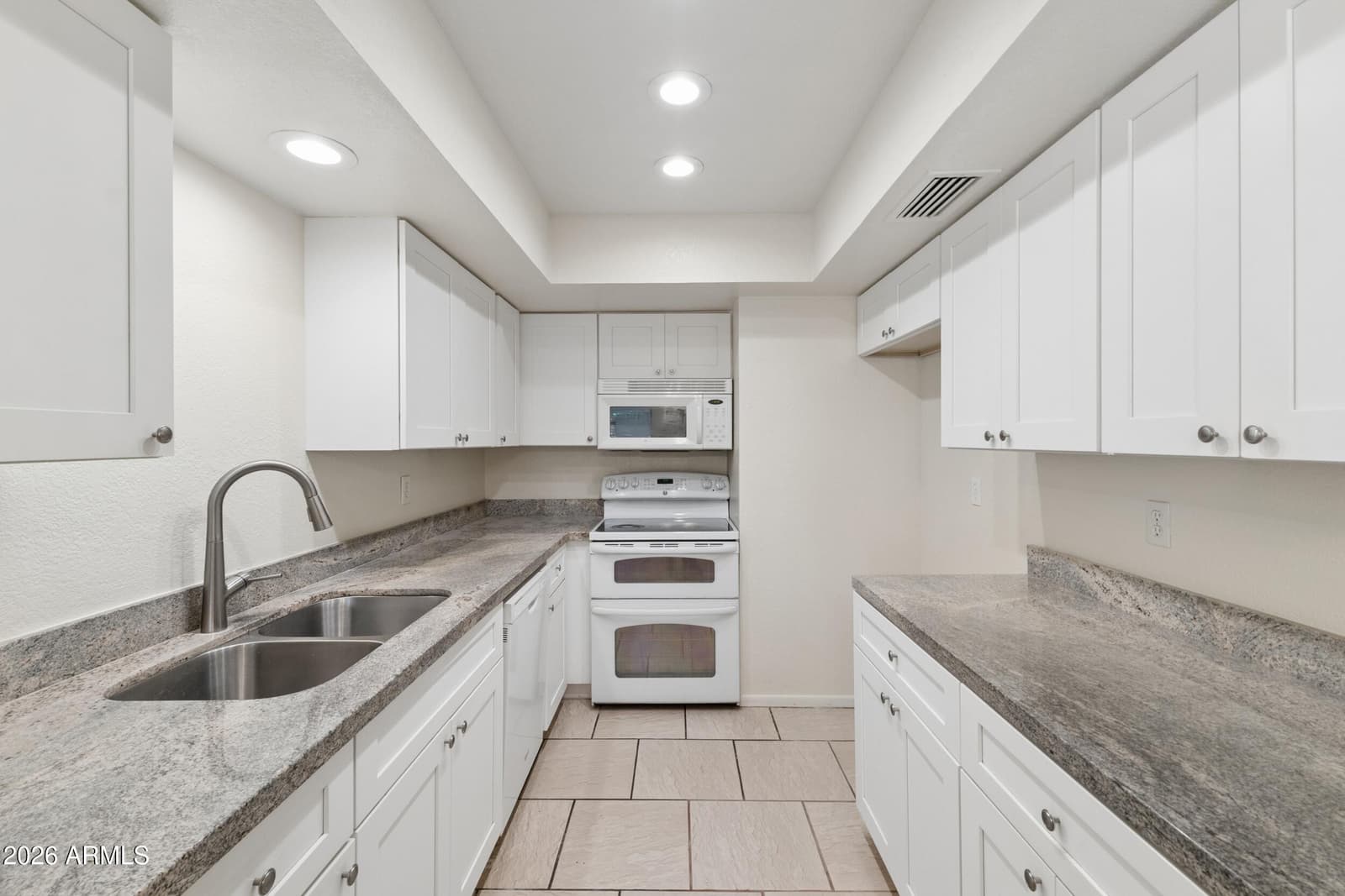 2146 W Isabella Avenue 153, Mesa, AZ 85202 — photo 1 of 31