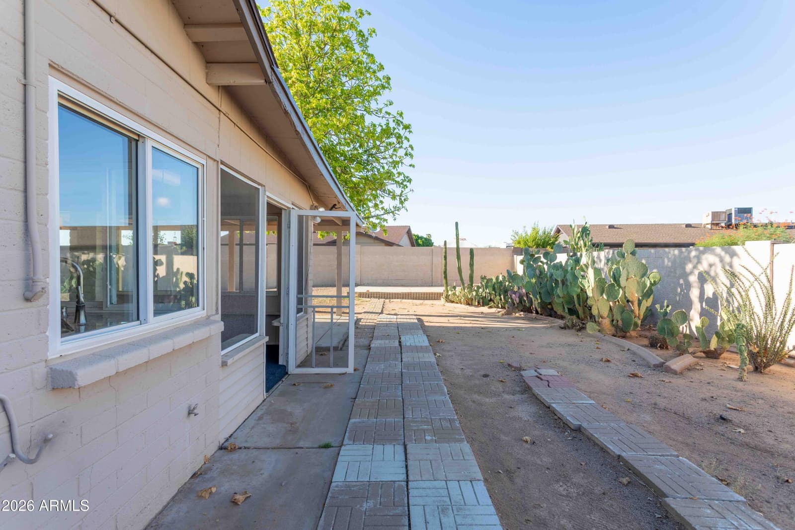 3658 W Aire Libre Avenue, Phoenix, AZ 85053 — photo 21 of 34