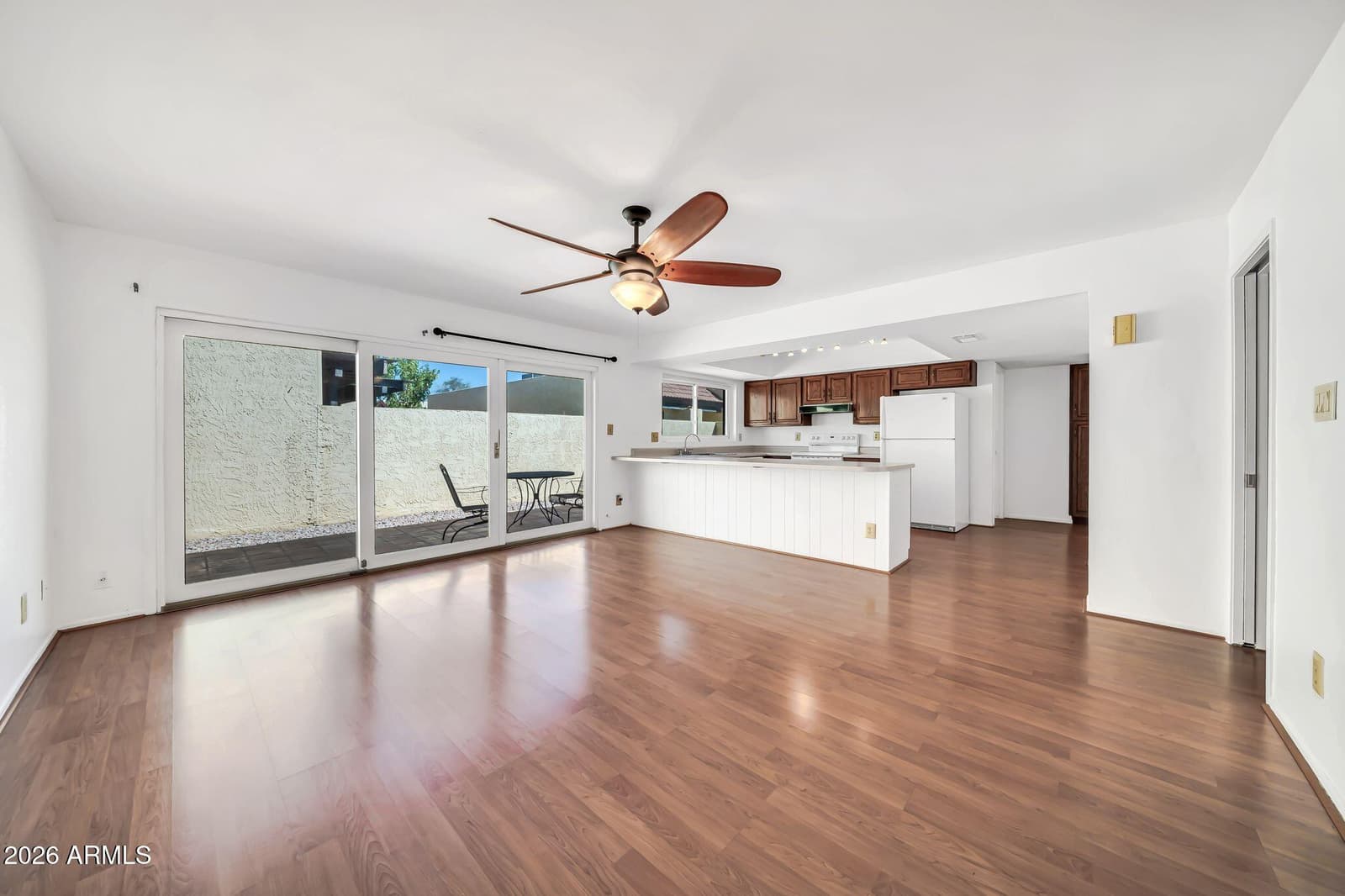6209 N 22nd Drive, Phoenix, AZ 85015 — photo 8 of 32