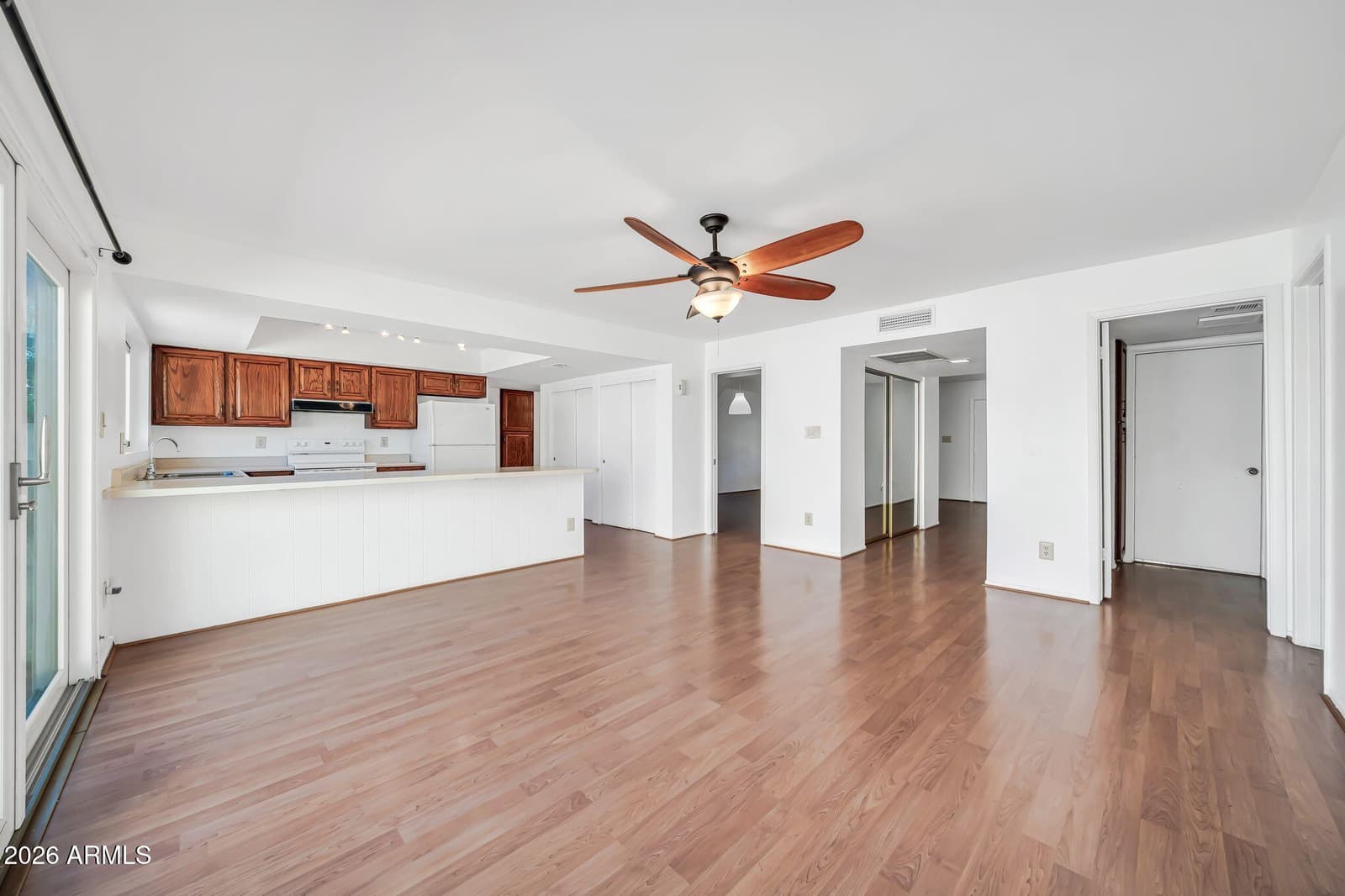 6209 N 22nd Drive, Phoenix, AZ 85015 — photo 10 of 32