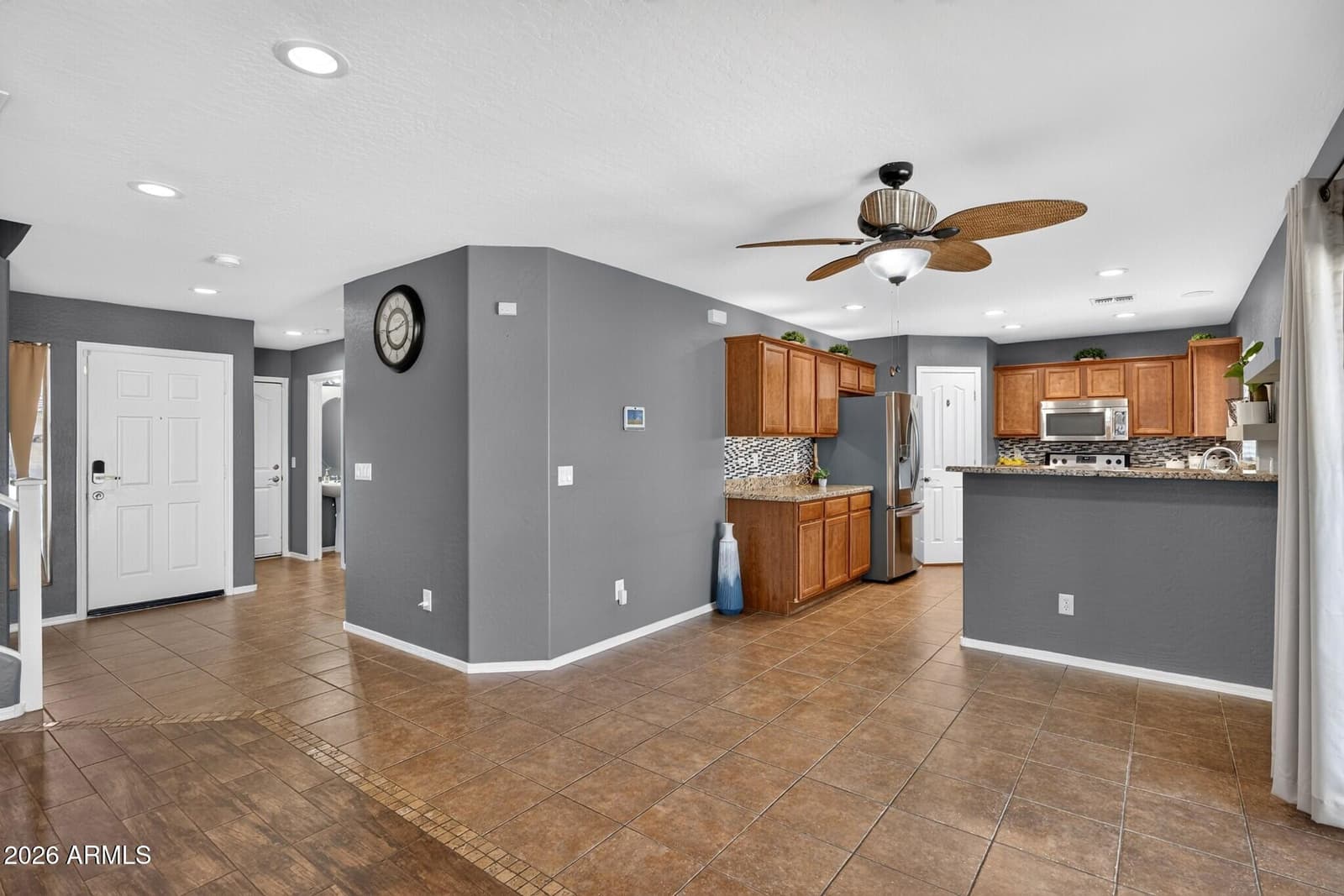 3612 E Austin Lane, San Tan Valley, AZ 85140 — photo 8 of 42