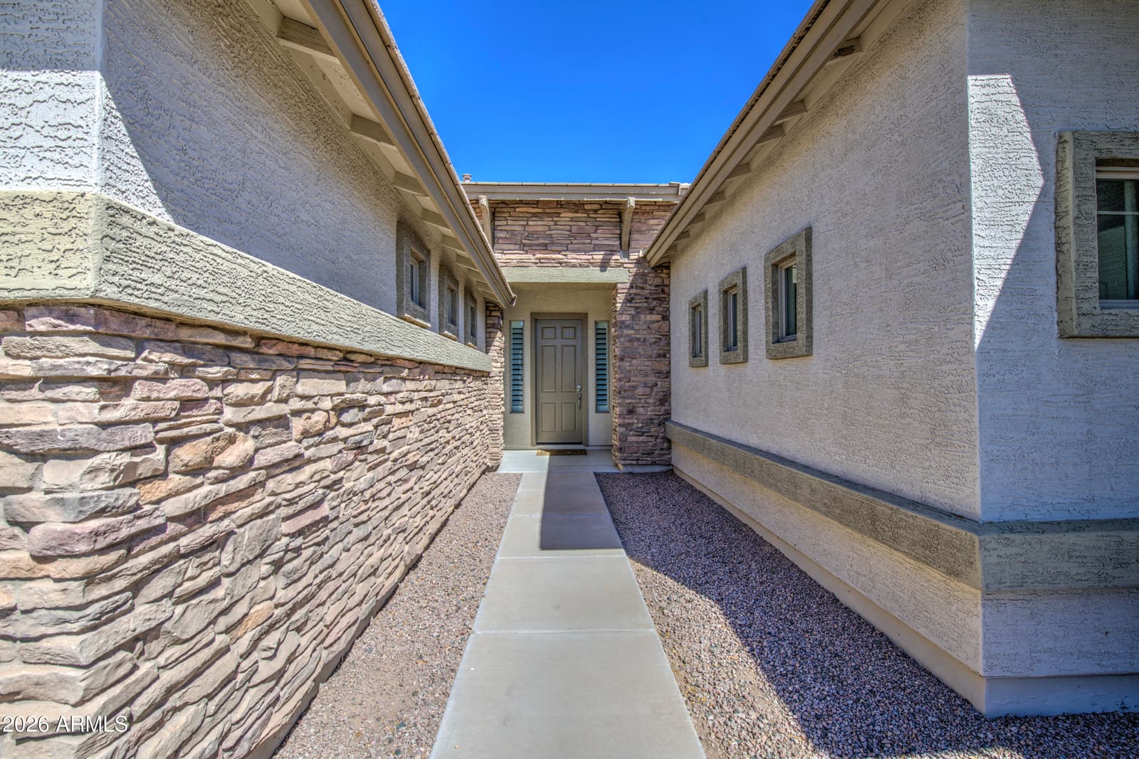 128 E Caribbean Drive, Casa Grande, AZ 85122 — photo 4 of 44