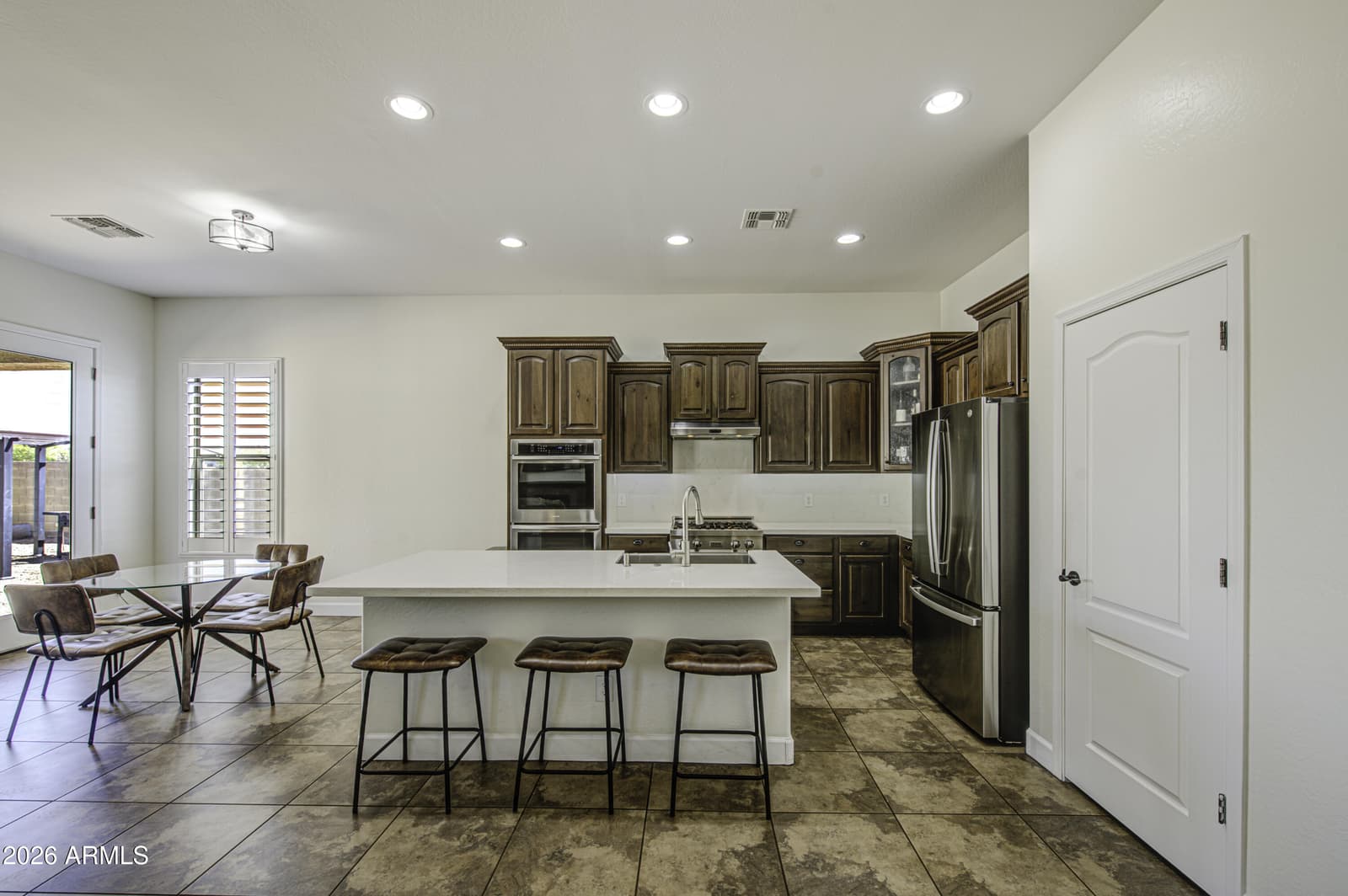 128 E Caribbean Drive, Casa Grande, AZ 85122 — photo 10 of 44