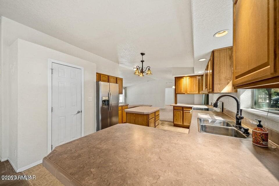 2421 W Thornton Road, Show Low, AZ 85901 — photo 16 of 48