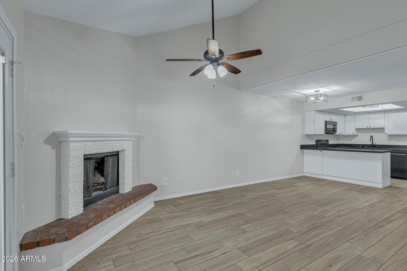 907 S Lola Lane 2, Tempe, AZ 85281 — photo 3 of 19