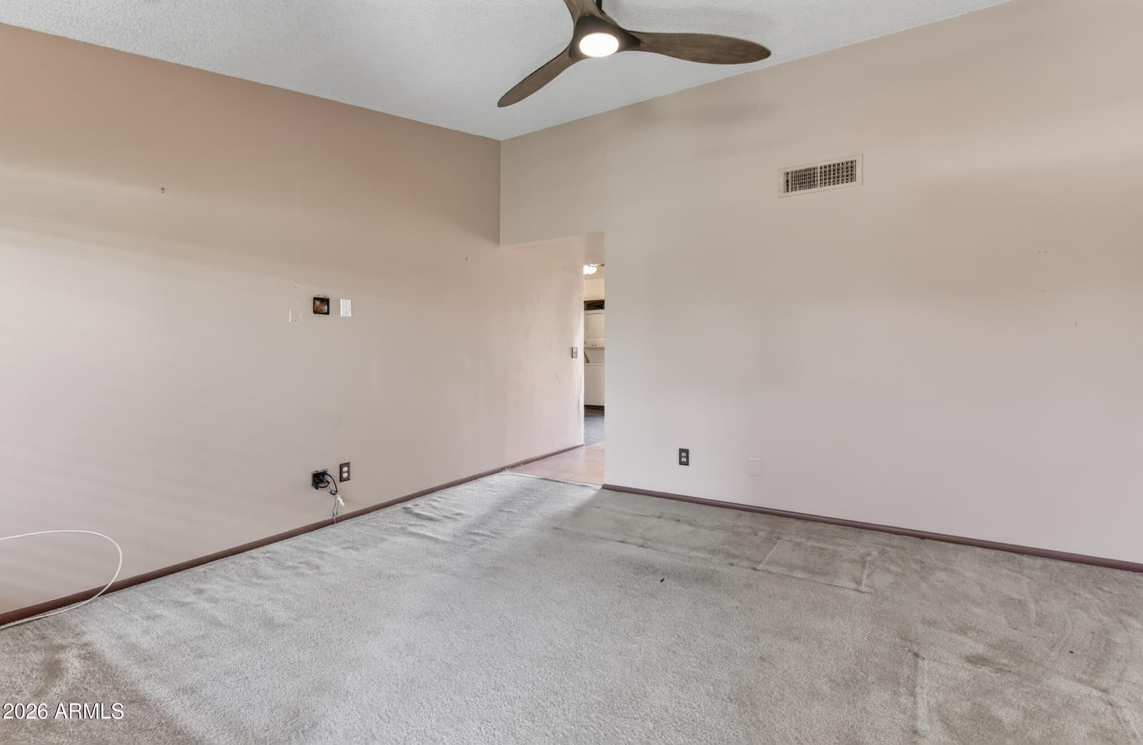 542 E Oraibi Drive, Phoenix, AZ 85024 — photo 6 of 35