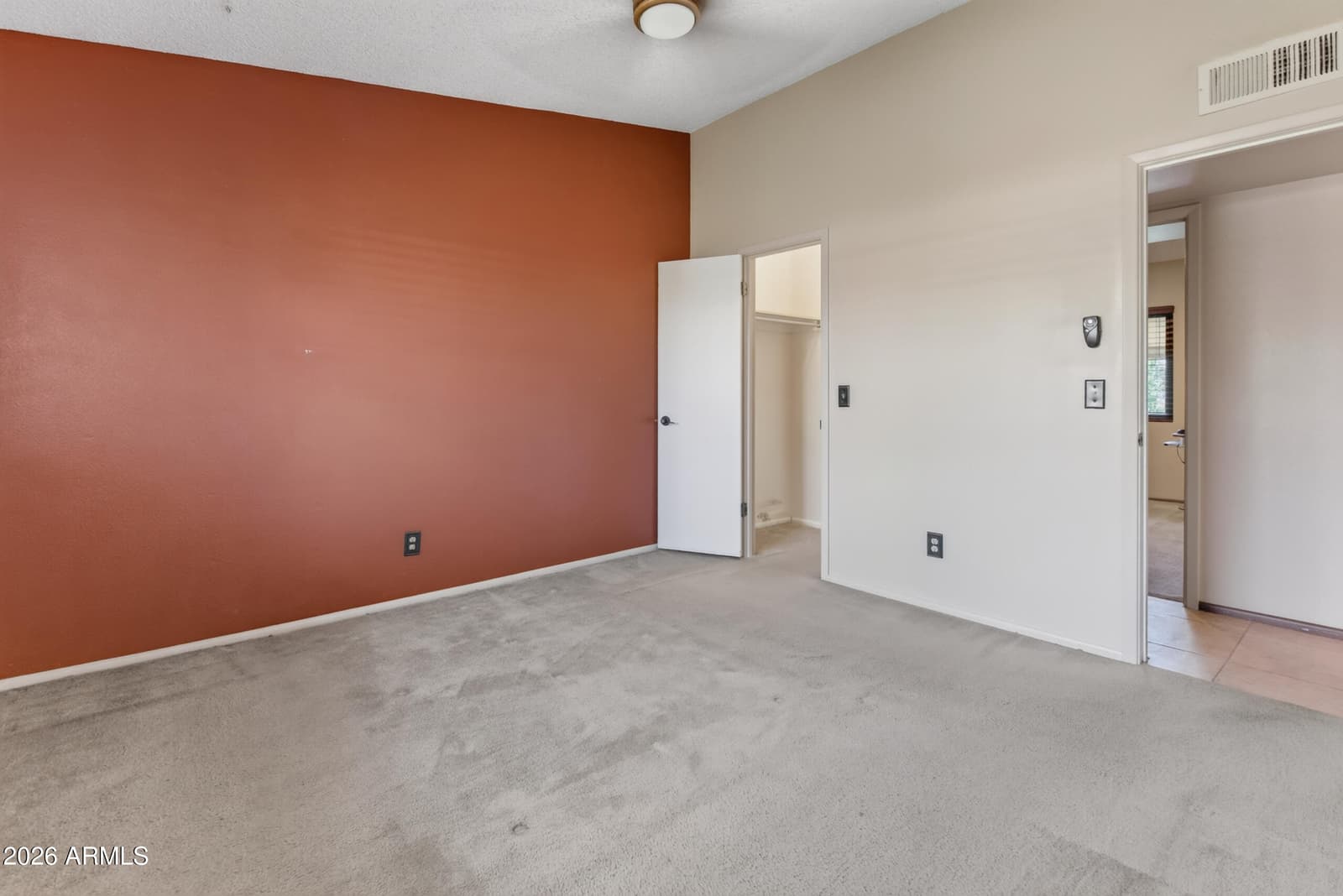 542 E Oraibi Drive, Phoenix, AZ 85024 — photo 10 of 35