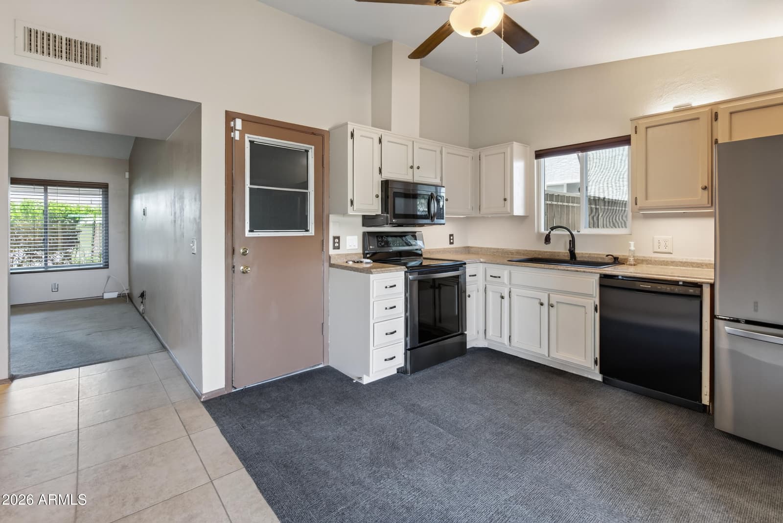 542 E Oraibi Drive, Phoenix, AZ 85024 — photo 18 of 35