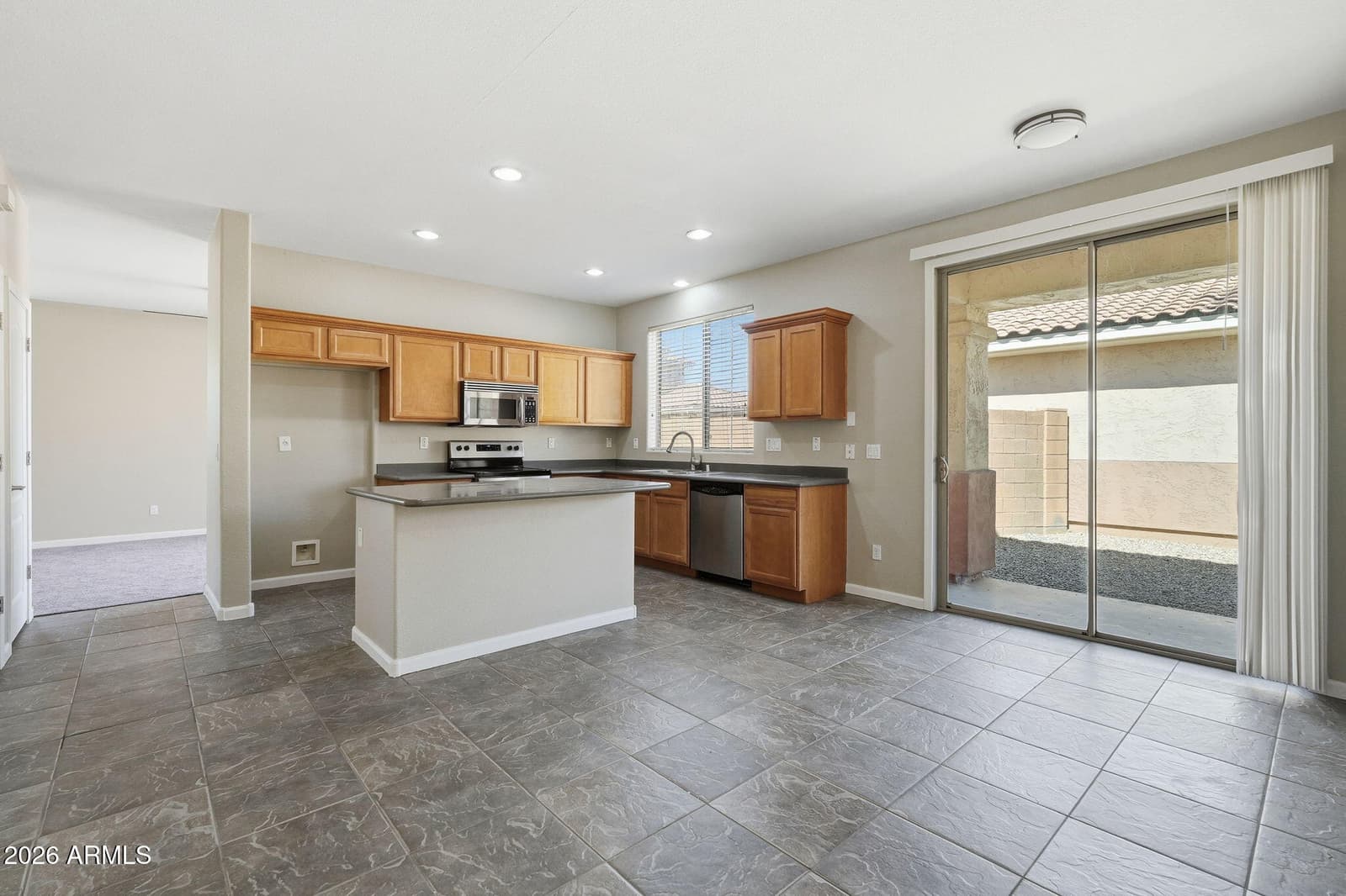 13550 W Cypress Street, Goodyear, AZ 85395 — photo 9 of 23