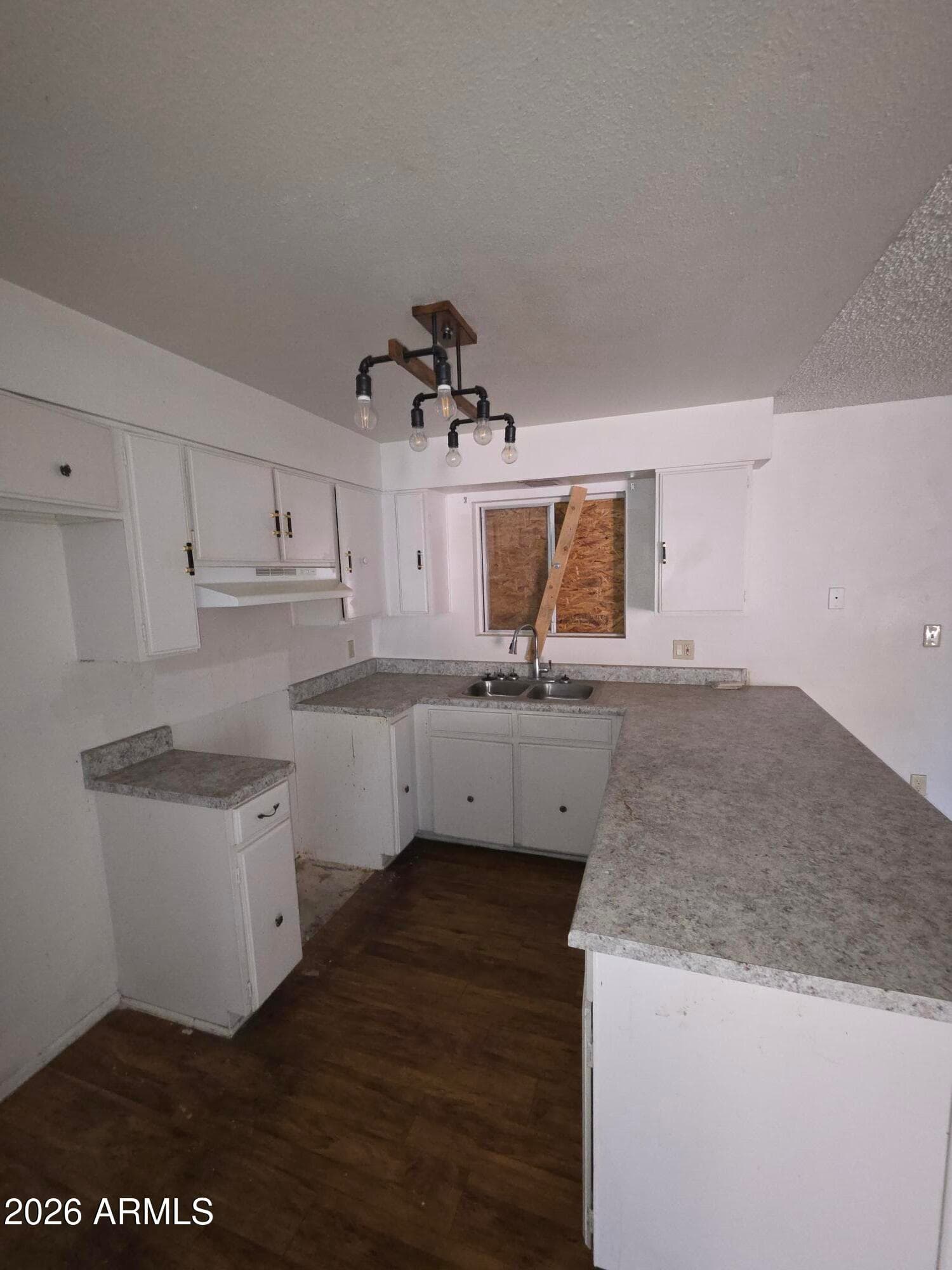 4180 W Camino Acequia, Phoenix, AZ 85051 — photo 4 of 15
