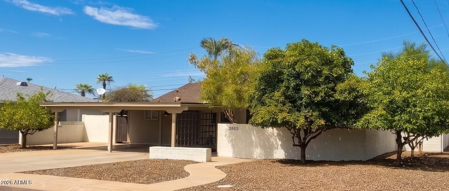 6946 E Granada Road, Scottsdale, AZ 85257 — photo 2 of 24