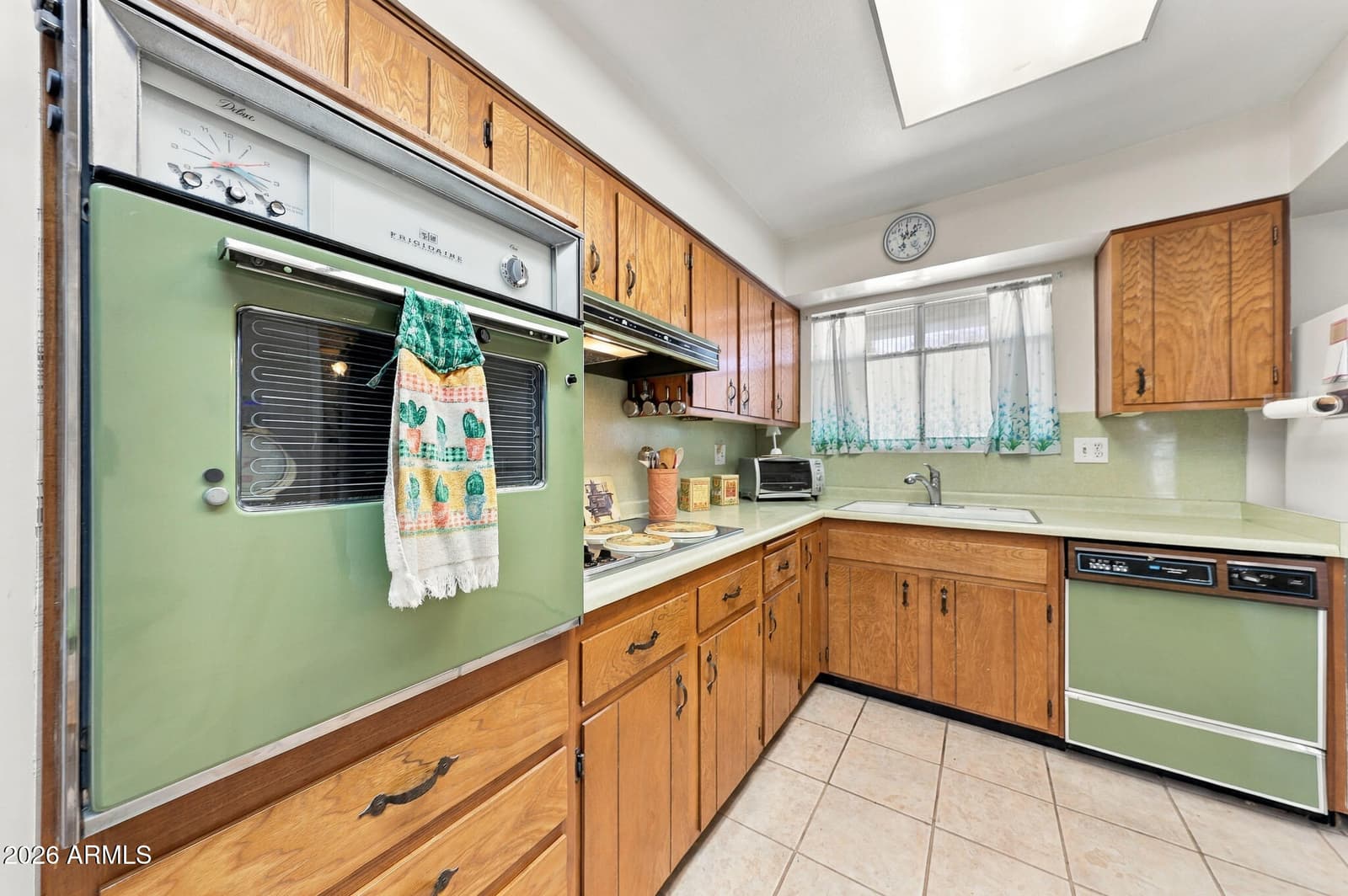 10210 W Twin Oaks Drive, Sun City, AZ 85351 — photo 12 of 29