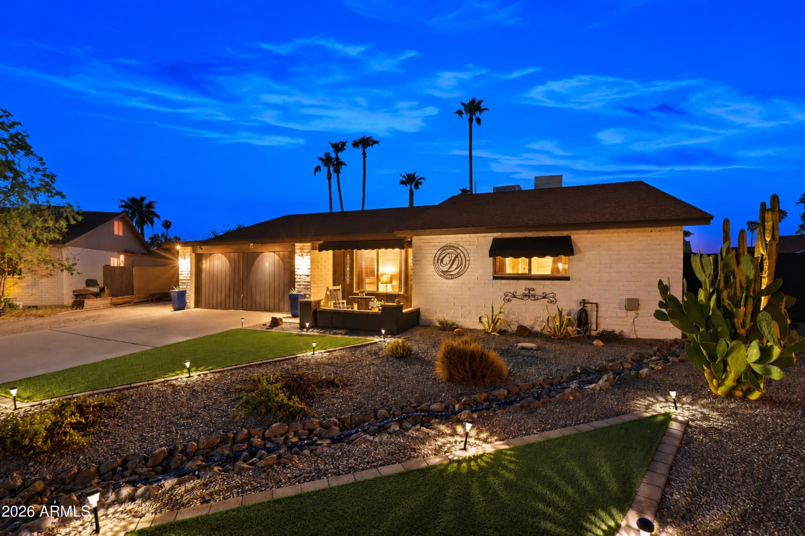 4336 W Sunnyside Avenue, Glendale, AZ 85304 — photo 1 of 72