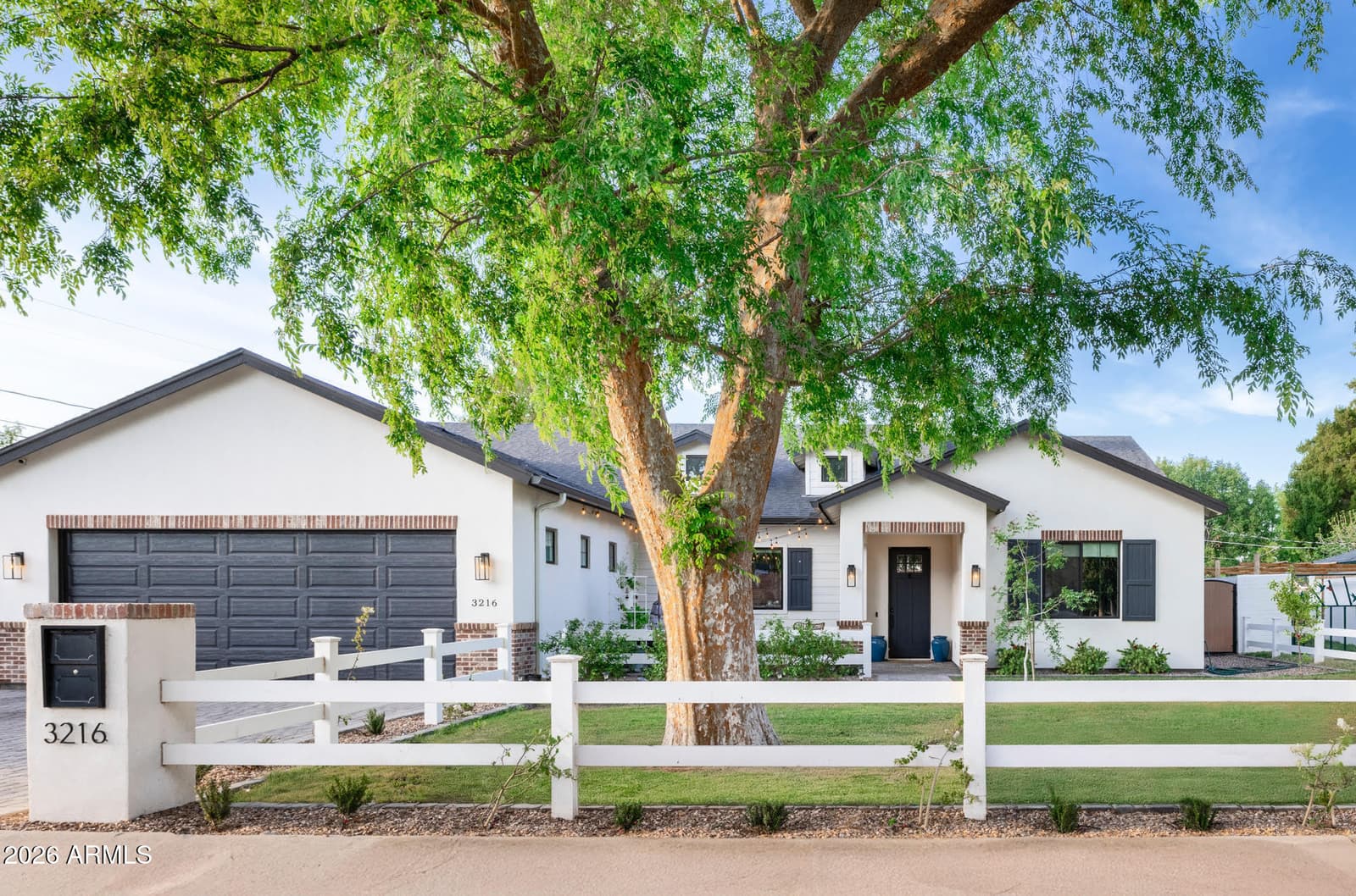 3216 E Weldon Avenue, Phoenix, AZ 85018 — photo 1 of 60
