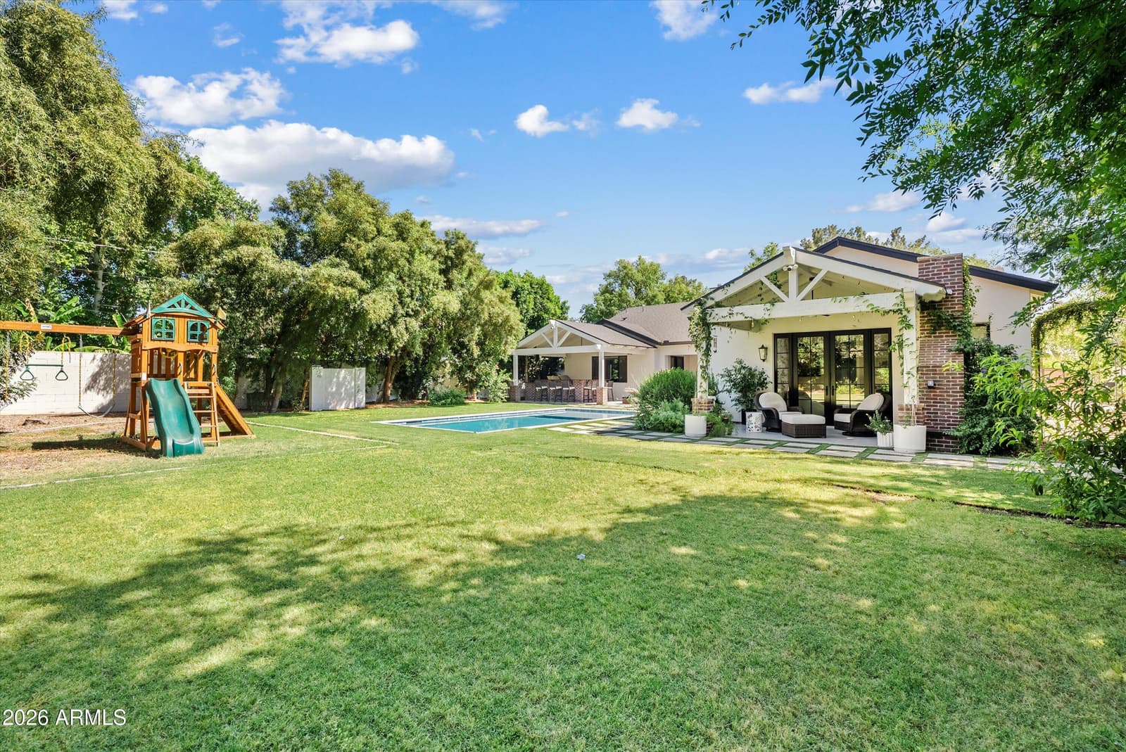 3216 E Weldon Avenue, Phoenix, AZ 85018 — photo 43 of 60