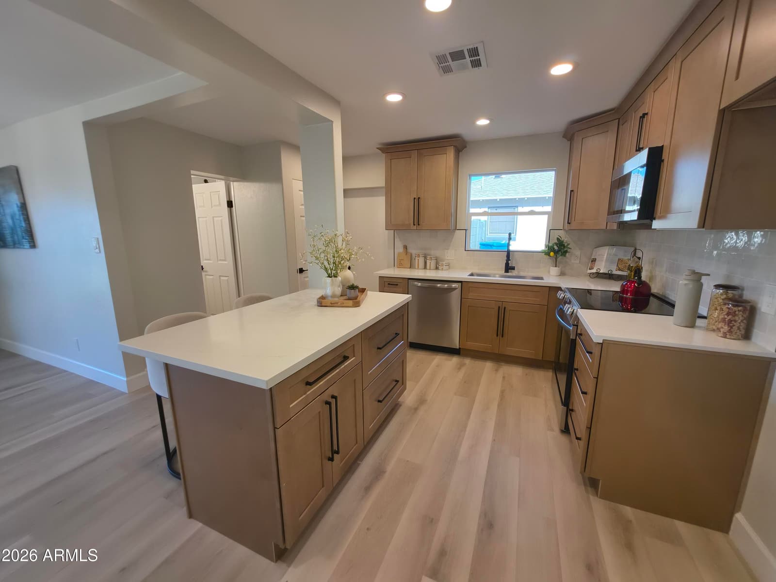 2710 E Amelia Avenue, Phoenix, AZ 85016 — photo 4 of 19