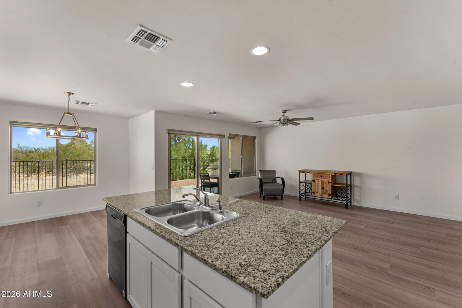18 W Monte Cristo Drive, Wickenburg, AZ 85390 — photo 12 of 40
