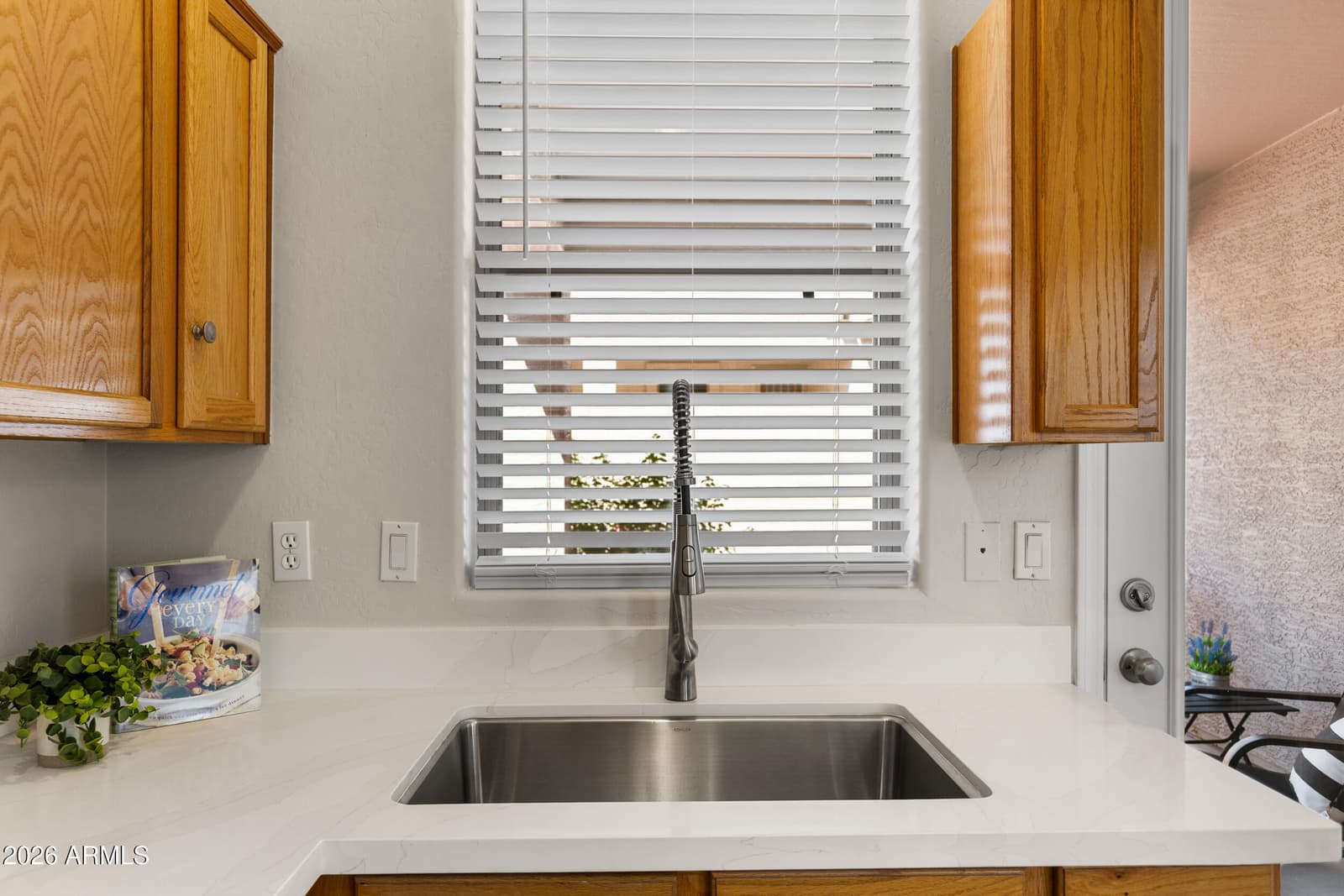 7236 E Norwood Street, Mesa, AZ 85207 — photo 8 of 33