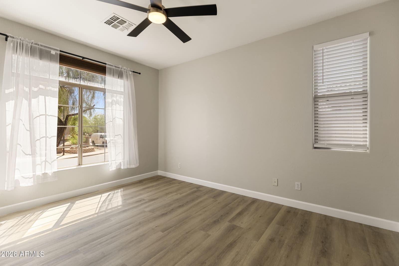 7236 E Norwood Street, Mesa, AZ 85207 — photo 11 of 33