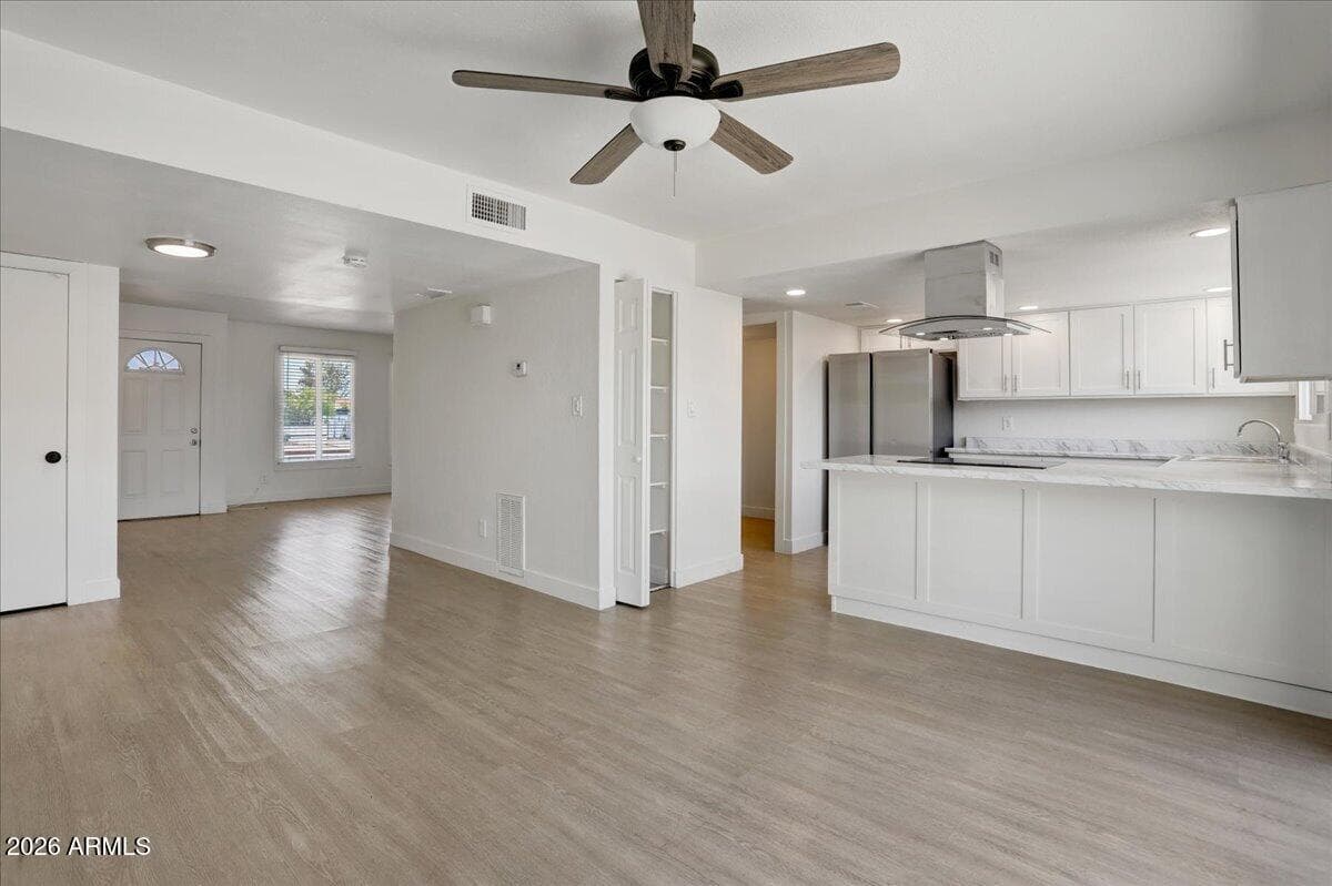 8404 N 32nd Ave Avenue, Phoenix, AZ 85051 — photo 6 of 17